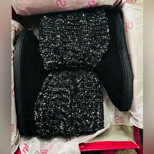 SO Emma Girls’ Sweater Boots New with tags size 3Y